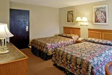 בית מלון כפרי Americas Best Value Inn & Suites Hesston