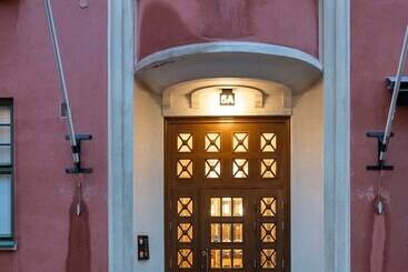 Turista apartmanok 2ndhomes Luminous & Modern 107m2 Penthouse In Kruununhaka