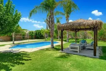 ツーリストアパートメント Antigua By Avantstay Amazing 5br Villa 5min Drive To Coachellastagecoach