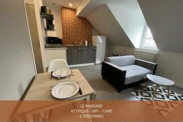 Turistlejligheder Le Mansard, Atypique, Gare Et Tramway 4min à Pied