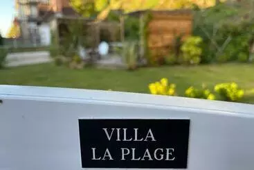 ツーリストアパートメント Villa La Plage