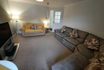 شقق خاصة سياحية Ardfern Apartments