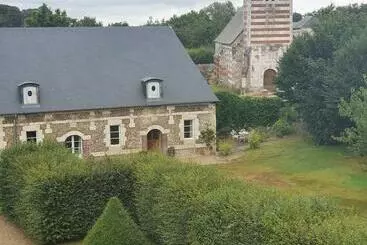 Apartamentos turísticos Gite L Orangerie Du Château D Emalleville