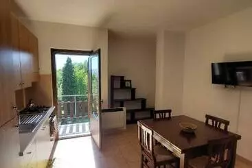 Turistihuoneistot Miralago Lorica