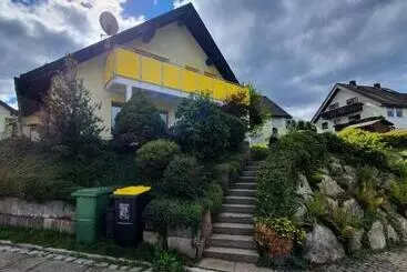 ツーリストアパートメント Ferienhaus Sonnengelb Im Herzen Des Schwarzwaldes