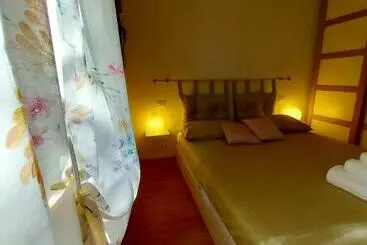 Turistihuoneistot La Casetta Di Mizar