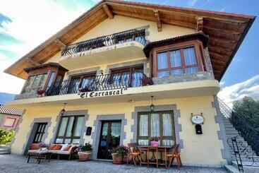 דירות לתיירים La Casona El Carrascal