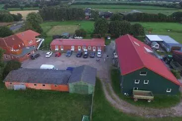 ツーリストアパートメント Ferienhof Stobbe Fewo Heuboden