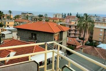 Apartamenty turystyczne Attico Con Vista Mozzafiato