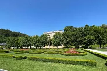 ツーリストアパートメント Apartment Juliana