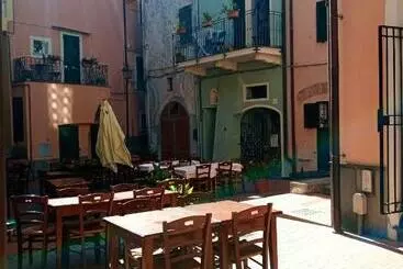 ツーリストアパートメント Nel Borghetto Di Marta