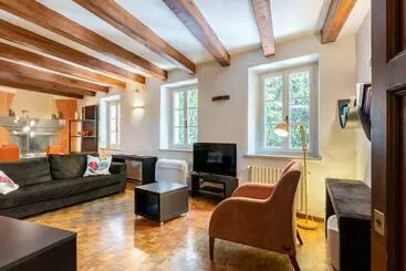 Ferienwohnungen Piazza Napoleone Lovely Central Apartment