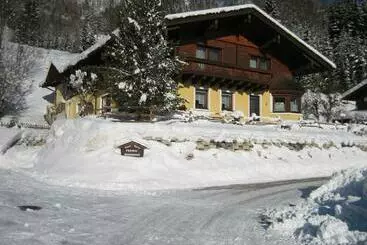 Apartamenty turystyczne Ferienwohnung Hofer