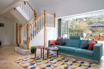 דירות לתיירים Tree Top House