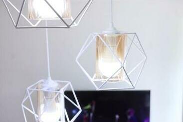 آپارتمان‌های توریست‌ها Oanaf Apartment Prishtina