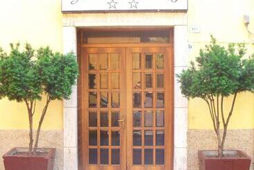 호텔 Ariosto Centro Storico