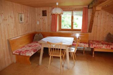 茅舍 Bauernhof Grubhof