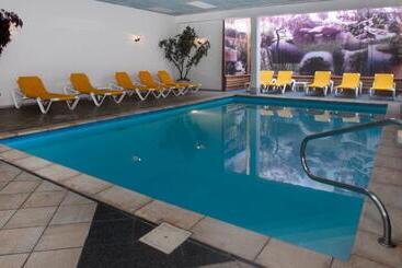 Fletcher Hotel Restaurant De Zeegser Duinen