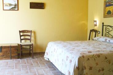 בית מלון כפרי La Pulledraia Del Podere Montegrappa