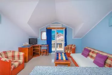 آپارتمان‌های توریست‌ها Rosic Apartments Tivat