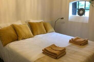 Жильё для туристов Gastenverblijf Op De Prins Hendrik Hoeve In Buren