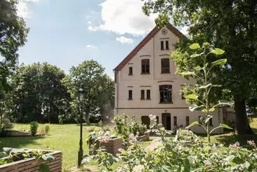 Turistihuoneistot Gutshaus Zarchlin