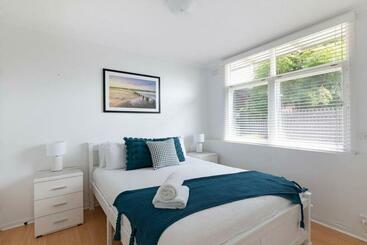 דירות לתיירים Belle Retreat By The River & Ocean Pet Friendly