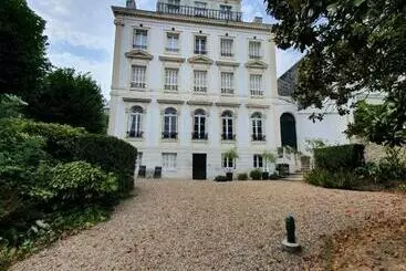 ツーリストアパートメント La Parenthèse Havraise   Parking Privé Plein Centre & Très Calme