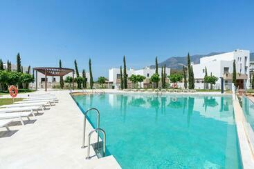 Vakantie-appartementen Villa Nature Hills/close Beach&city Life