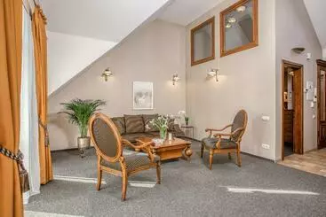 آپارتمان‌های توریست‌ها White Lily Apartment
