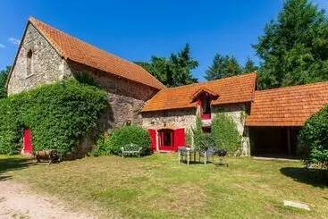 ツーリストアパートメント Domaine Saint Anges 5 Romantische Gîtes Bij Elkaar