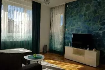 آپارتمان‌های توریست‌ها Apartman Teodora
