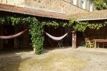 דירות לתיירים Charmant Gîte Avec Parking Gratuit Sur Place