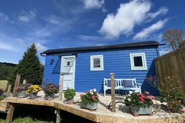 דירות לתיירים The Stag Hut