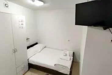 آپارتمان‌های توریست‌ها Warm Piran Apartment ❷⓿❷❷ Wein2