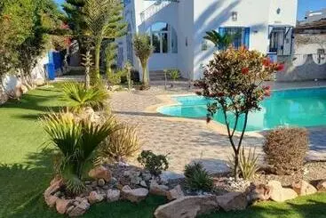 ツーリストアパートメント Au Jardin D’aghir: Villa Arborée, Avec Piscine Privée Sans Vis à Vis!