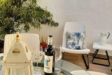 ツーリストアパートメント Casa Crater 3