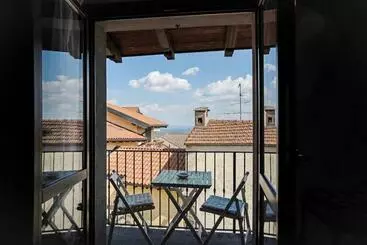 ツーリストアパートメント La Casa Di Annibale