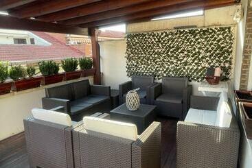 דירות לתיירים La Terraza De Los Infantes