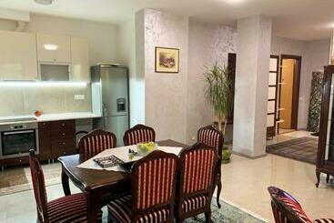 游客公寓 Quiet & Comfy City Center