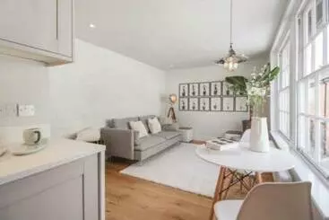 آپارتمان‌های توریست‌ها Turnagain Lane, Canterbury City Centre