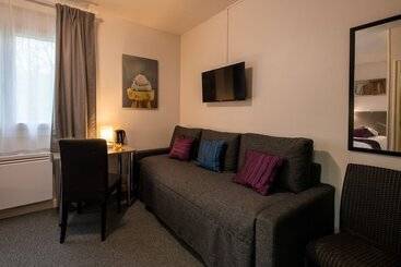 Logis Hotel Le Prieure