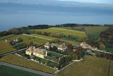 בית מלון כפרי Ibis Thonon Centre