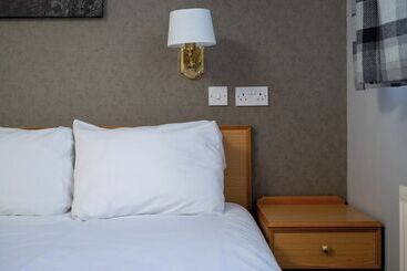 Hotel Old Grey Mare Inn By Greene King Inns