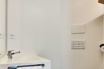 בית מלון כפרי Première Classe La Roche Sur Yon   Vendéspace