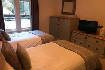 בית מלון כפרי Ravenstone Manor