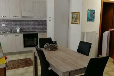 ツーリストアパートメント App Angela Ponale 3