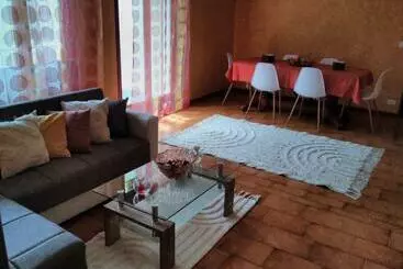 ツーリストアパートメント Bnb I Tre Laghi
