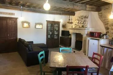 ツーリストアパートメント La Casa Nel Castellare