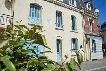 Ferienwohnungen Lever Du Soleil, Grande Maison à 200m De La Plage